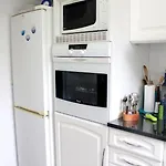 Welcoming House With Mountain View In Σπίτι διακοπών