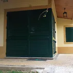 Welcoming House With Mountain View In Σπίτι διακοπών Πόρτο Σάντο