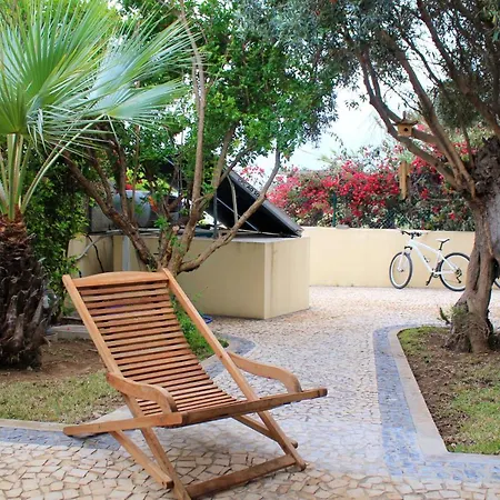 Welcoming House With Mountain View In Dom wakacyjny Porto Santo