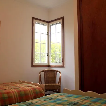 Welcoming House With Mountain View In