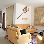 Dom wakacyjny Welcoming House With Mountain View In