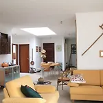 Welcoming House With Mountain View In * Porto Santo