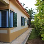Welcoming House With Mountain View In Dom wakacyjny Porto Santo