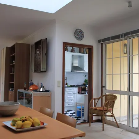 Welcoming House With Mountain View In Porto Santo
