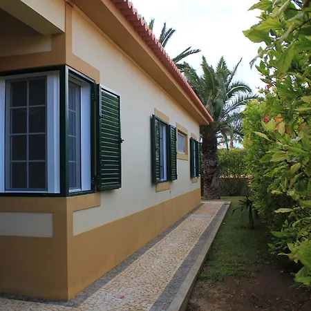 Welcoming House With Mountain View In