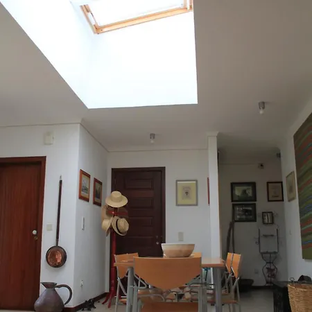 Welcoming House With Mountain View In Porto Santo