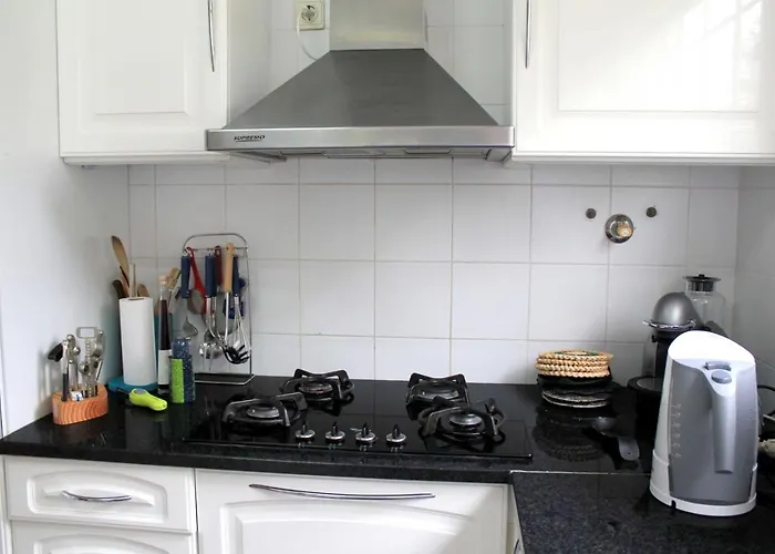 Welcoming House With Mountain View In Semesterbostad