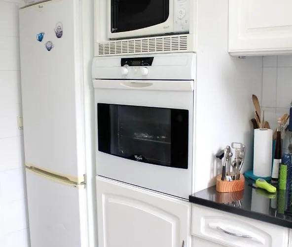 Welcoming House With Mountain View In Semesterbostad