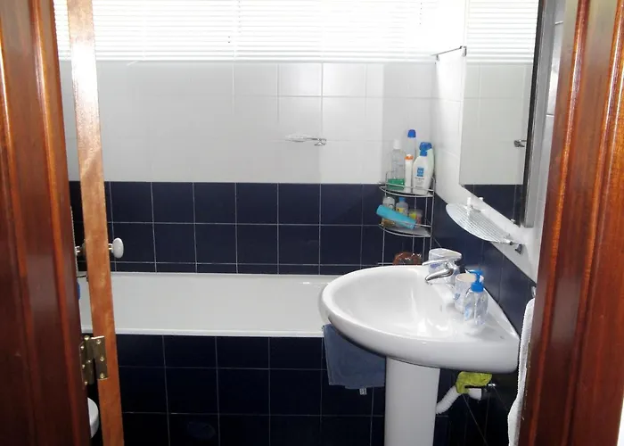 Welcoming House With Mountain View In Semesterbostad