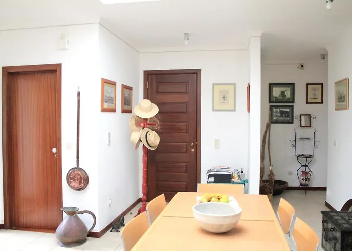 Welcoming House With Mountain View In *