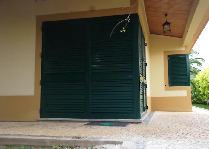 Welcoming House With Mountain View In Semesterbostad Porto Santo